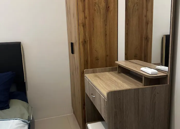 Novaliches Quezon Hide And Chill Suites, Vine Manila